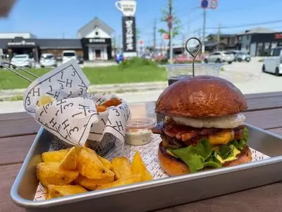 1/3 HAMBURGER FACTORY 野々市店（サンブンノイチハンバーガーファクトリー）