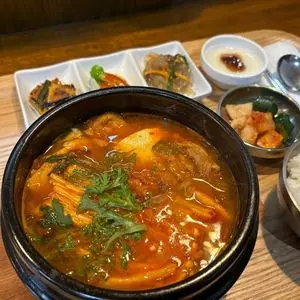 韓国料理 なつめ