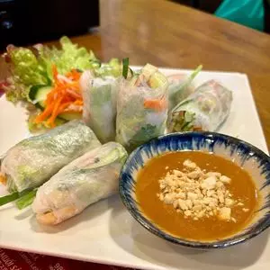 LONG DINH RESTAURANT えびす橋店（ロン ディン レストラン）
