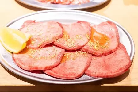新宿焼肉芝浦ホルモン