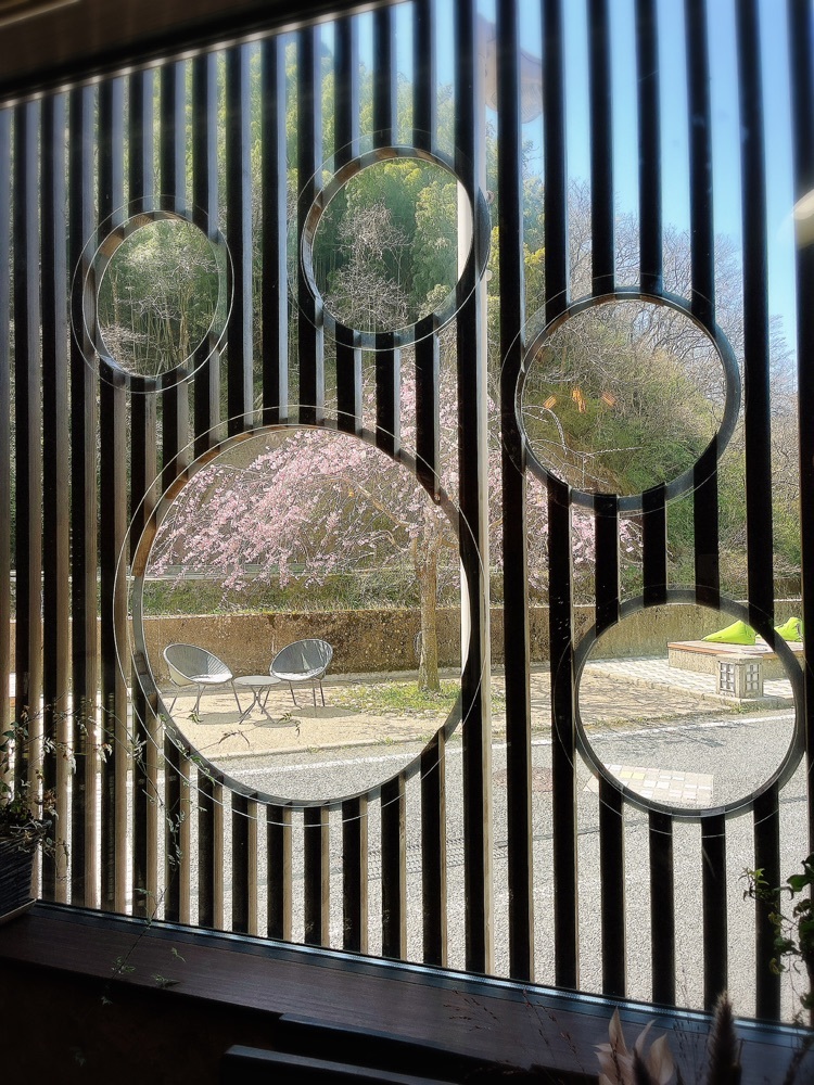 でずぼCafe（でずぼカフェ）