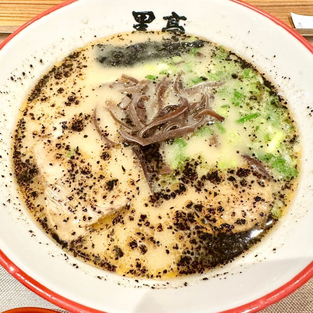 kumakentoraさんが投稿した熊本ラーメン 黒亭 桜町熊本城前店に関する口コミの画像