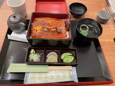 鰻の成瀬 追浜店