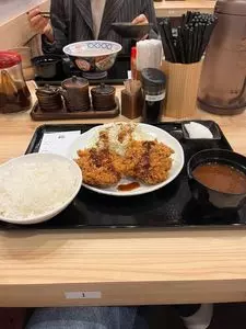 とんかつ まるや 西新宿店