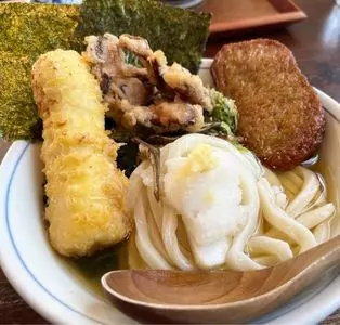讃岐饂飩 まるは