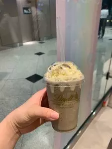 リンツ ショコラ ブティック＆カフェ 京都四条通り店