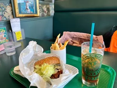 ラッキーピエロ 函館駅前店