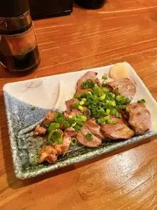 炭火焼鳥　麻布　ウグイス