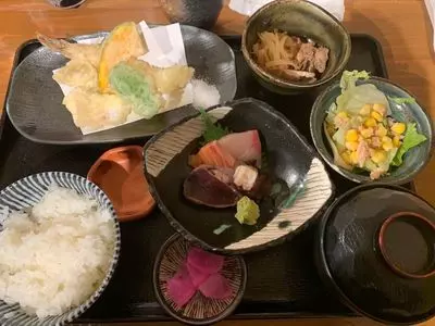 うお左衛門 明石魚ん棚店