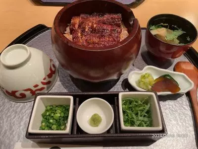 まるや本店 名駅店（○や）