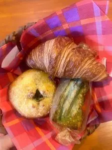 One Hundred Bakery 春日井西店（ワン ハンドレッド ベーカリー）
