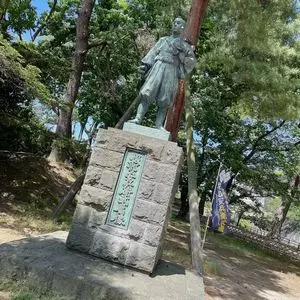 堀部安兵衛武庸銅像