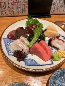 H（エイチ）
