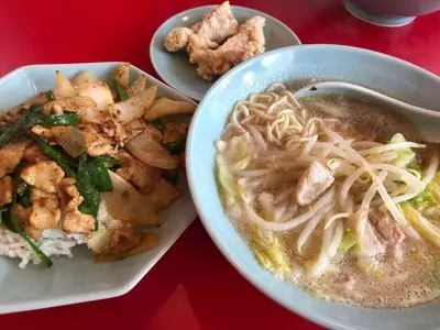 岐阜タン町中華