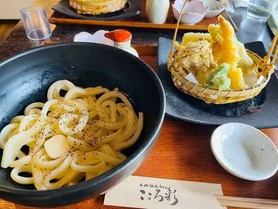 本格讃岐うどん こころ彩