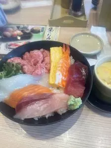 海鮮アトム 敦賀若葉店（回転すし）