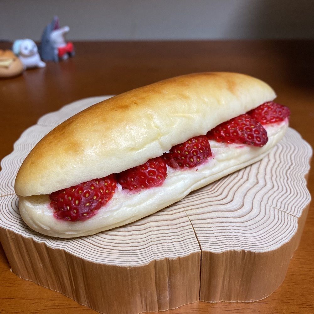 鉄道王さんが投稿したいちごぱん ツルマガーデン店に関する口コミの画像