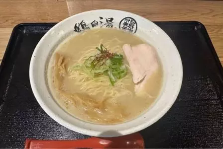 らーめん 一宮鶏白湯 鶏神