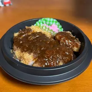 矢場とん市場（ヤバトンマルシェ）