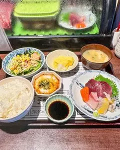 うえの