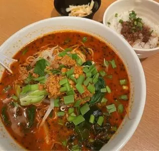 台湾担仔麺 汐留店（タイワンターミー）