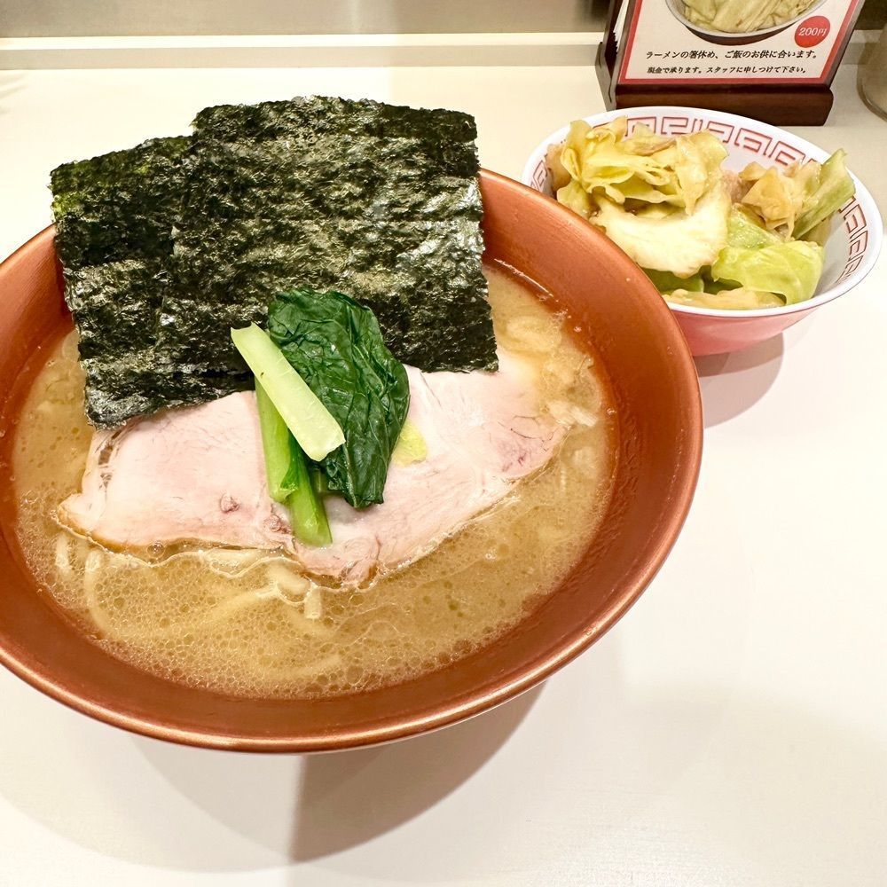kumakentoraさんが投稿した家系ラーメン ⾰新家TOKYOに関する口コミの画像