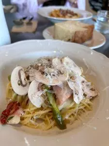 café terrasse emu（エム）