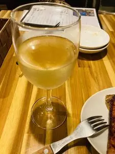 肉とワインとクラフトビール アンカーグラウンド 馬車道店（ANCHOR GROUND【旧店名】炭火焼きステーキ&ハンバーグ アンカーグラウンド）