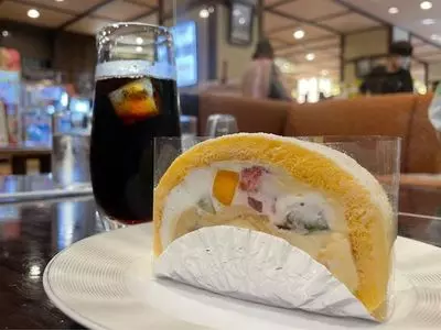 カフェプルミエール