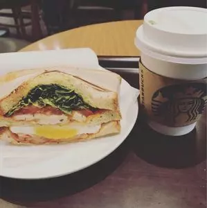 スターバックス コーヒー 大阪ガーデンシティ店 （STARBUCKS COFFEE）