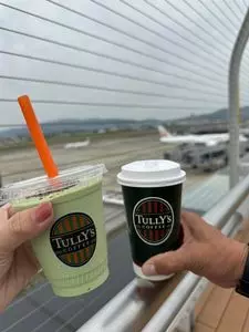 タリーズコーヒー 伊丹空港店