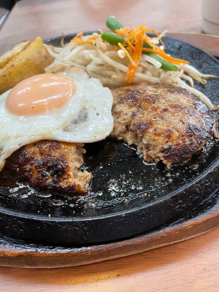 あゆまるグルメさんが投稿したステーキハウス 鉄板牧場 新宿店に関する口コミの画像