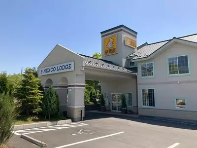 ファミリーロッジ旅籠屋・長者原ＳＡ店