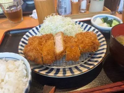 とんかつ 田 一之江店（とんかつ でん）