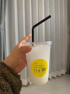 THE FANTASTIC BURGER（ザファンタスティックバーガー）