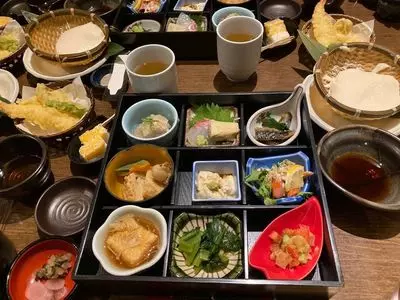 月の蔵人（つきのくらびと）
