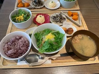 KOBE new WORLD（コウベ ニュー ワールド）