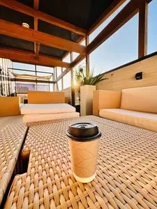 ＨＯＴＥＬ　ＳＬＯＷ　ＶＩＬＬＡＧＥ