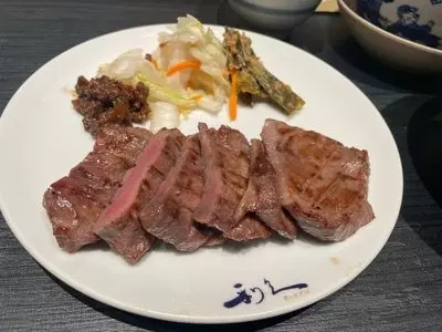 牛たん炭焼 利久 ドン・キホーテ仙台駅前店（ギュウタンスミヤキ リキュウ）