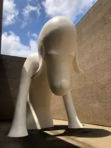 青森県立美術館