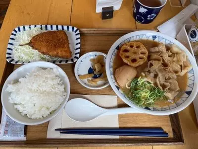 ごちとん 代々木本店