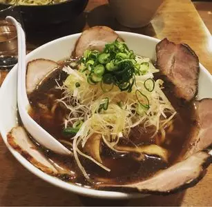 らーめん専門 やくみや