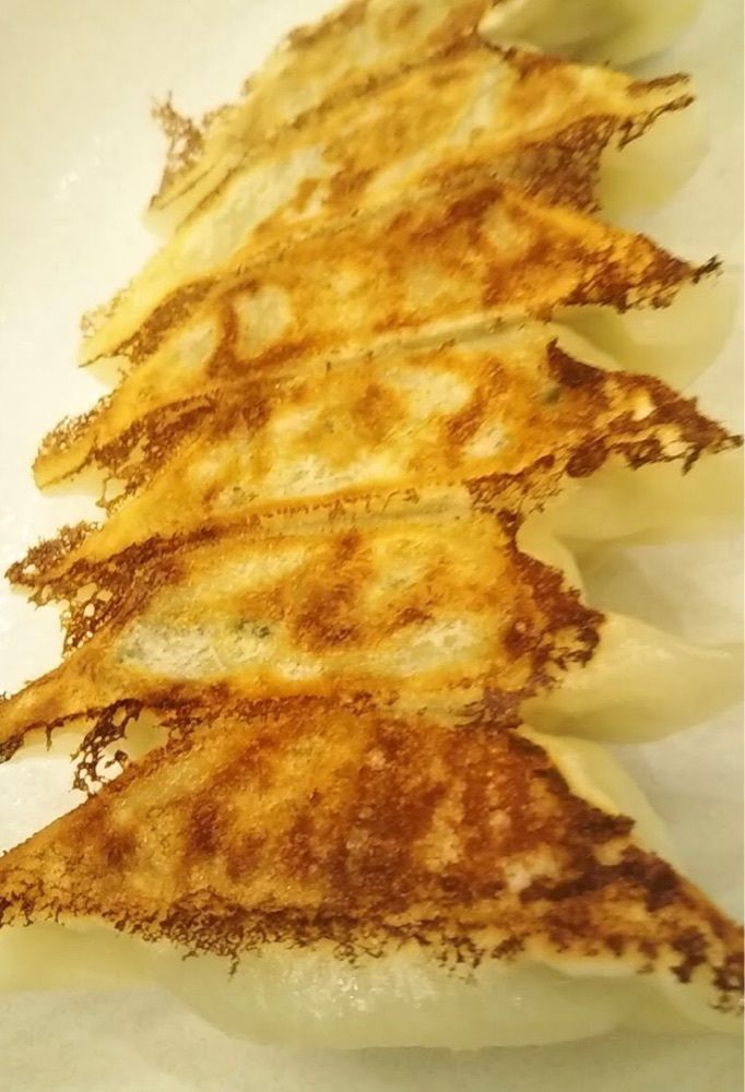 ＤＪゴン太さんが投稿した静岡餃子 鶏唐揚 きゃべつに関する口コミの画像