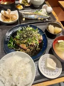 博多炉端酒場 ウミサト