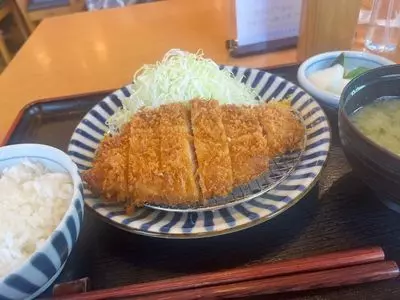 とんかつ 田 一之江店（とんかつ でん）