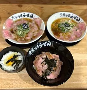 神戸醤油系らーめん