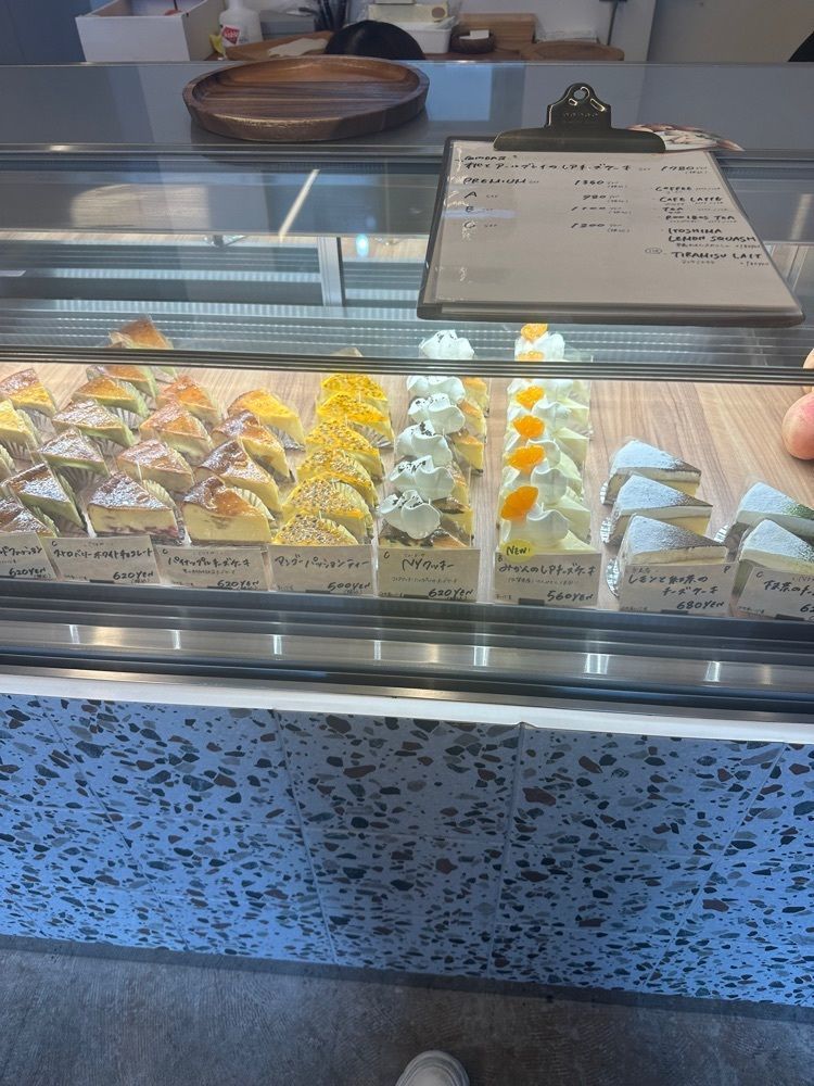 ten_ten602の福岡グルメさんが投稿したCHEESE CAKE Lemon（チーズケーキ レモン）に関する口コミの画像