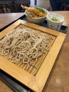 町鮨とろたく 元住吉オズ通り店