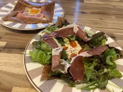 MONO MONO CAFE（モノ モノ カフェ）