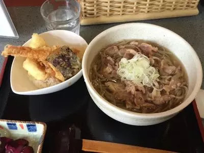山形一寸亭（やまがたちょっとてい）